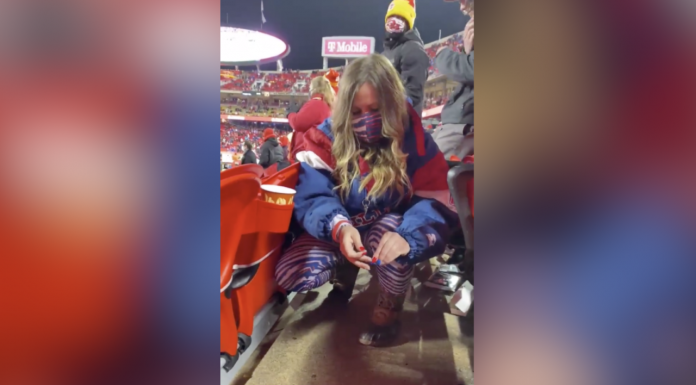 NFL: Bills Fan Spreads Her Late Father’s Ashes at Arrowhead in KC