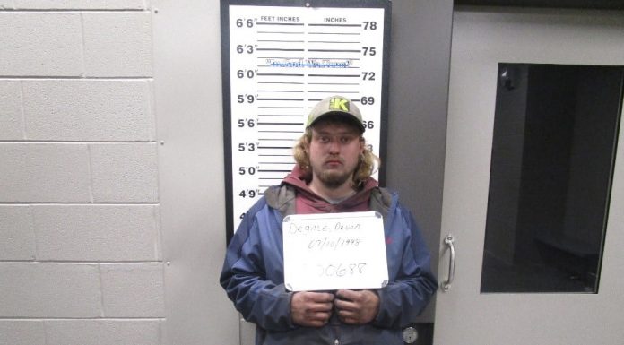 Ava man arrested for allegedly driving under the influence, crashing into fence