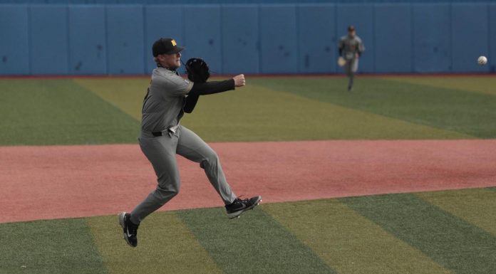 Mizzou Stumbles in Late Innings at Kansas