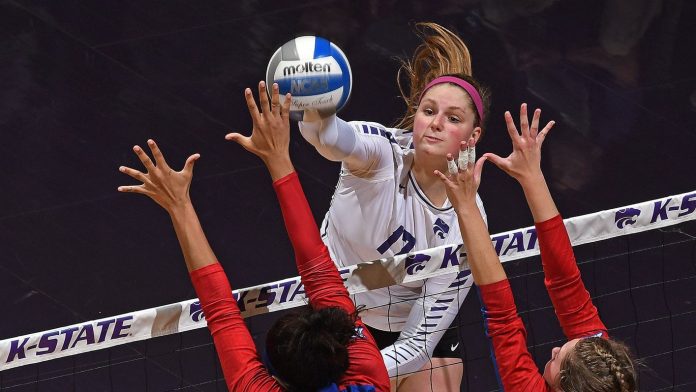 kansas_vs_kstate_volleyball_026