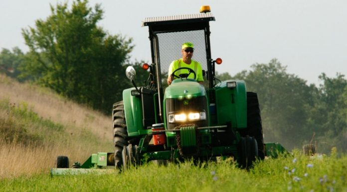 MoDOT: If grass is growing, mowers are mowing