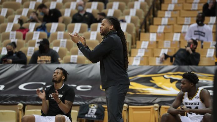 020321_miz_mbb_vsUK_zb_1144