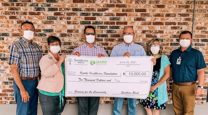 Southern Bank donates to Ozarks Healthcare’s Foundation