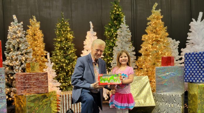 “Shindig In The Barn”, West Plains Style – Toys for Tots Concert Tonight & Tomorrow