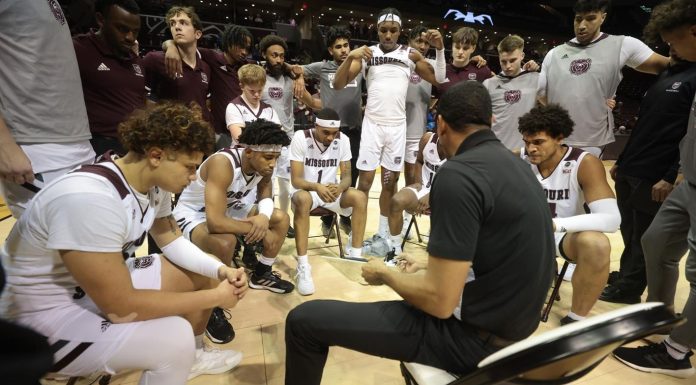 Bears Return to Road for National TV Game at Valpo