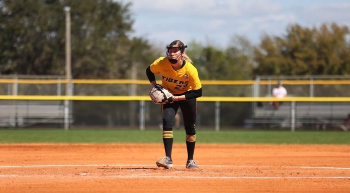 No. 17 Softball Falls to Maryland