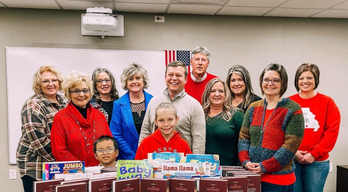 Ozarks Healthcare Foundation receives Book Donation from West Plains Lion’s Club