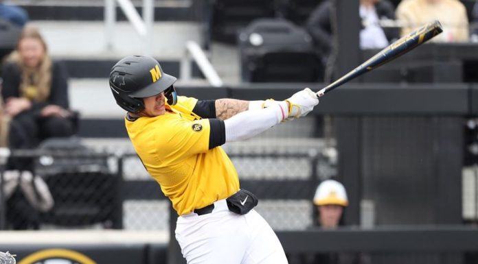 Early Offensive Onslaught Sends Tigers to Sweep