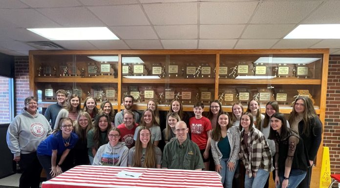 West Plains Cross Country Runner signs with St. Louis University