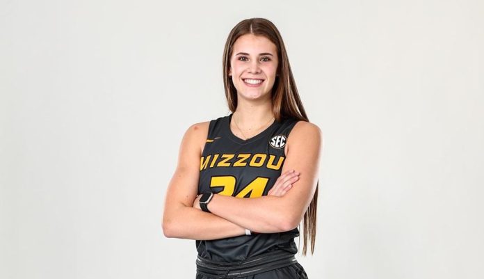 01232022_MIZ_WBB_Recruit_Shoot_MS_Edits_6