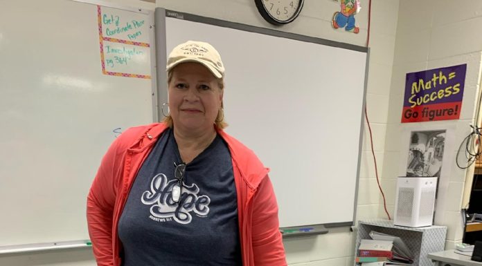 Former Teacher Receives Prosthetic Leg From Fairview STEM Class