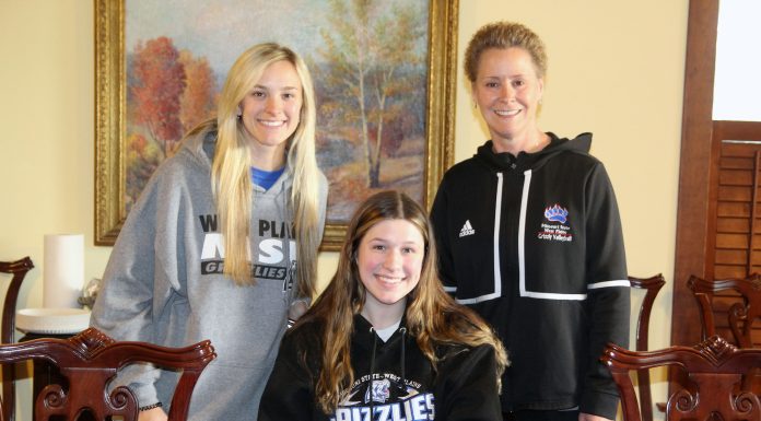 Cecilia Westfall signs with Missouri Southern