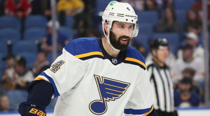 Bruins end Blues winning streak at nine, gain in Atlantic