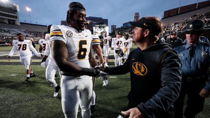 Drinkwitz_Eliah_Robinson_Darius_10302021_MIZ_FB_Mizzou_vs_Vanderbilt_hd_edits_338