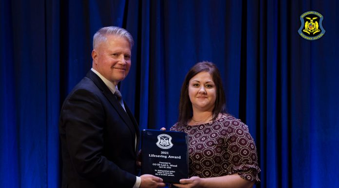 Troop G Operator receives Lifesaving Award at Missouri State Highway Patrol Awards Ceremony