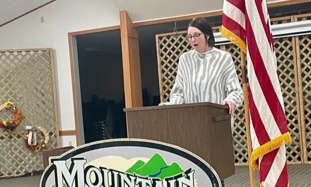 Mountain View Updates on Chamber, SBU, Ribbon Cutting, & Christmas Parade