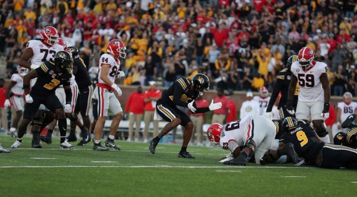 No. 1 Georgia Rallies Late For 26-22 Victory