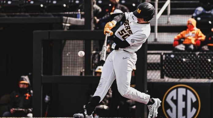 Baseball Completes SEC Series Sweep of No. 2 Tennessee