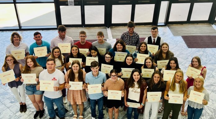 West Plains Seniors attend Summa Cum Laude Luncheon held by West Plains Noon Rotary Club