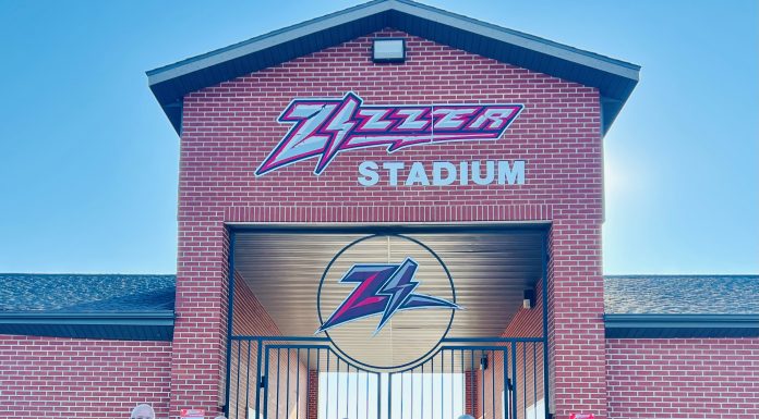 Zizzer Football Pink Out event raises almost $10,000
