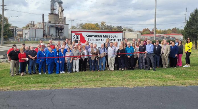 Ribbon Cutting held for newly named Southern Missouri Technical Institute