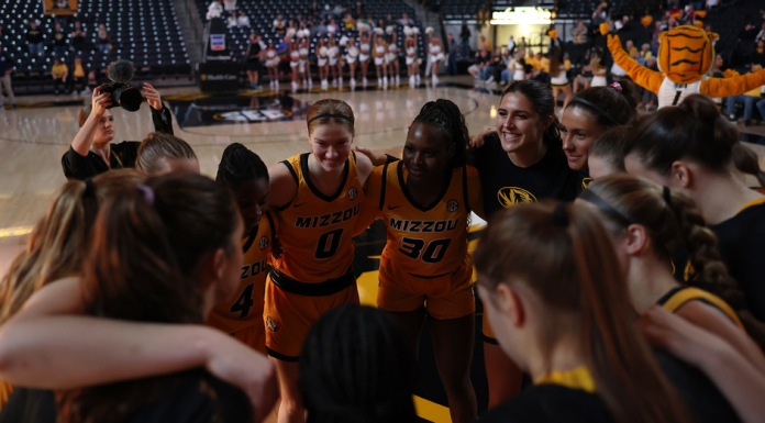 Women’s Basketball Powers Past Belmont in Season Opener