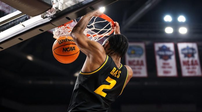 Men’s Basketball Renews Rivalry with Arkansas Wednesday