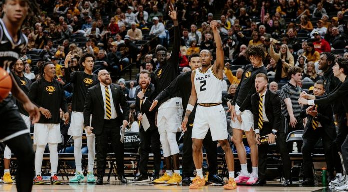 Men’s Basketball Dominates Central Arkansas in 92-59 Victory