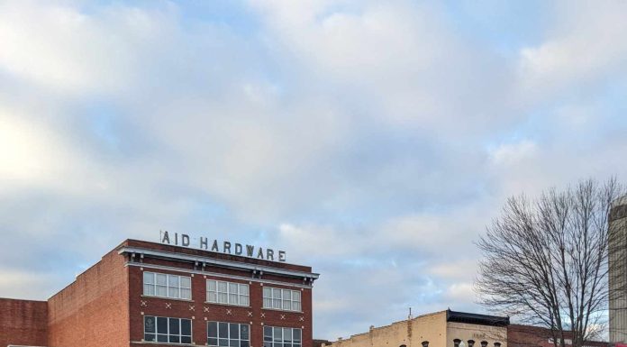 Heart of the Ozarks Half Marathon 2024 Pictures