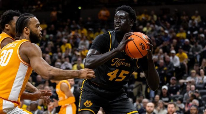 Men’s Basketball Travels to Face Florida Wednesday
