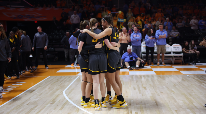 Women’s Basketball Falls to Tennessee