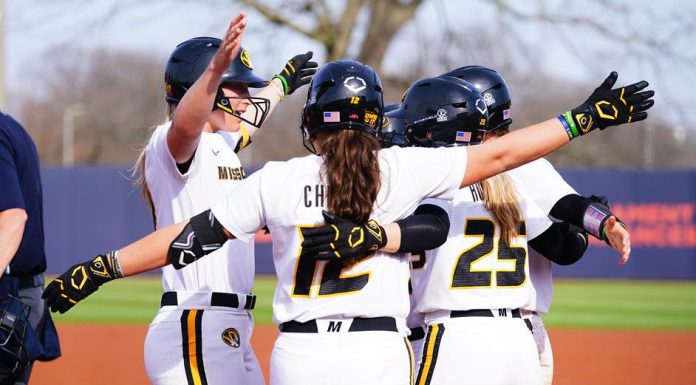 No. 11/11 Softball Heads to No. 8/9 Tennessee for First SEC Road Series