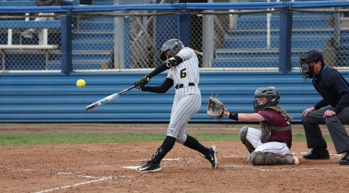No. 12/13 Softball Sweeps Tuesday Doubleheader to Open East Coast Trip