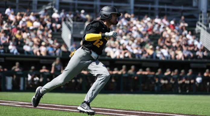Strong Pitching Effort Not Enough for Baseball in Series Finale With No. 9 Vanderbilt