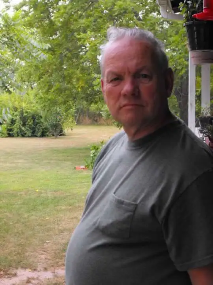 Obit-Mandernacht-James.jpg