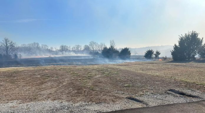 Bakersfield VFD Fights Brush Fire Near 101