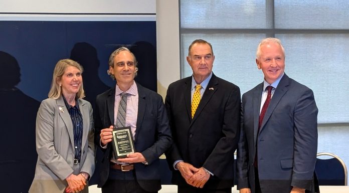 Dr. Jason McCollom Receives Governor’s Award for Excellence in Teaching