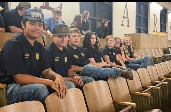 West Plains FFA Officers Attend Training in Willow Springs
