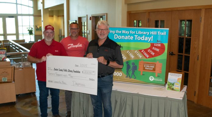 Danfoss Donates $20,000 to Support Library Hill Trail Project in Baxter County