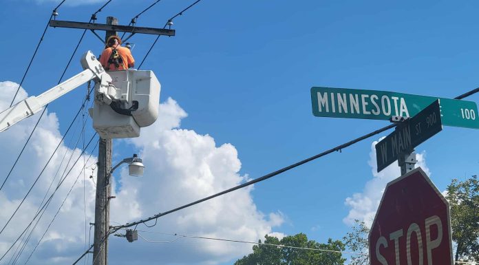 Pole Downed Near MSU West Plains Power Out and Street Closed For Repairs
