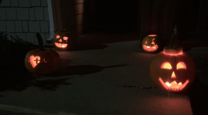 Fake Costume Sites Haunt Missouri Shoppers, BBB Warns