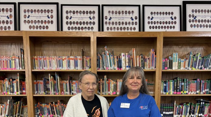 OZARK SPRING DONATES BOOKS TO OREGON-HOWELL R-III SCHOOL LIBRARY AS PART OF NATIONAL LITERACY DAY 2025