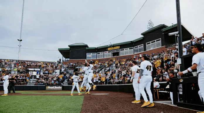 Baseball to Host SIUE Tuesday for CoMo Day