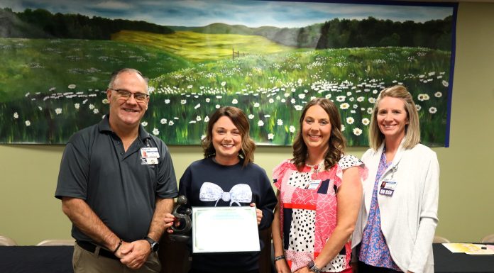 DAISY Award Given and Nurses Honored During National Week