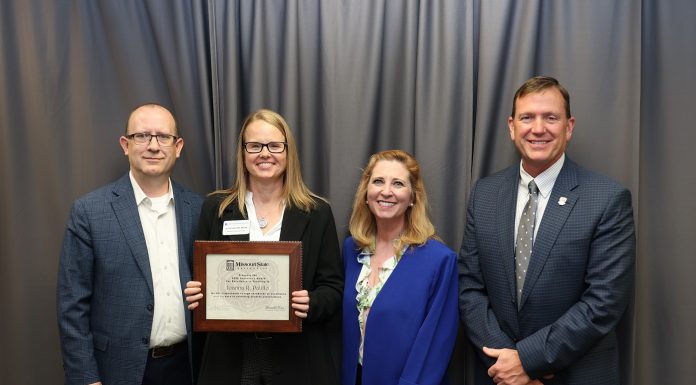 Joanna Patillo Receives Governor’s Award for Excellence in Teaching