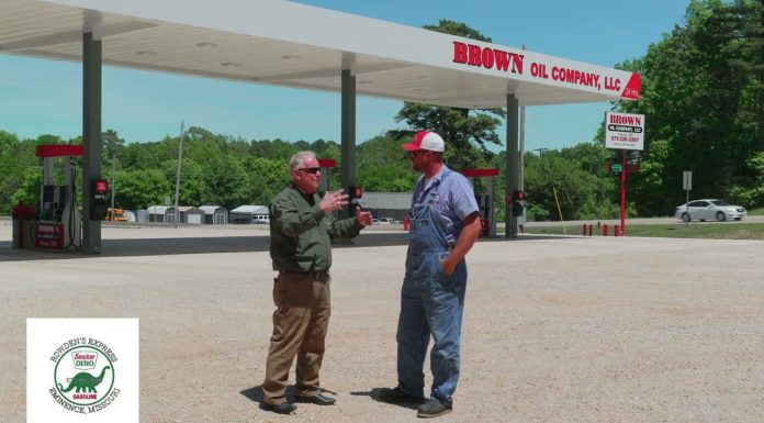 Touring The Ozarks w/ Travis Smith – Brown Oil Company