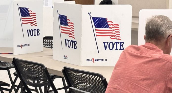 Missouri-polling-place-Missourinet-photo